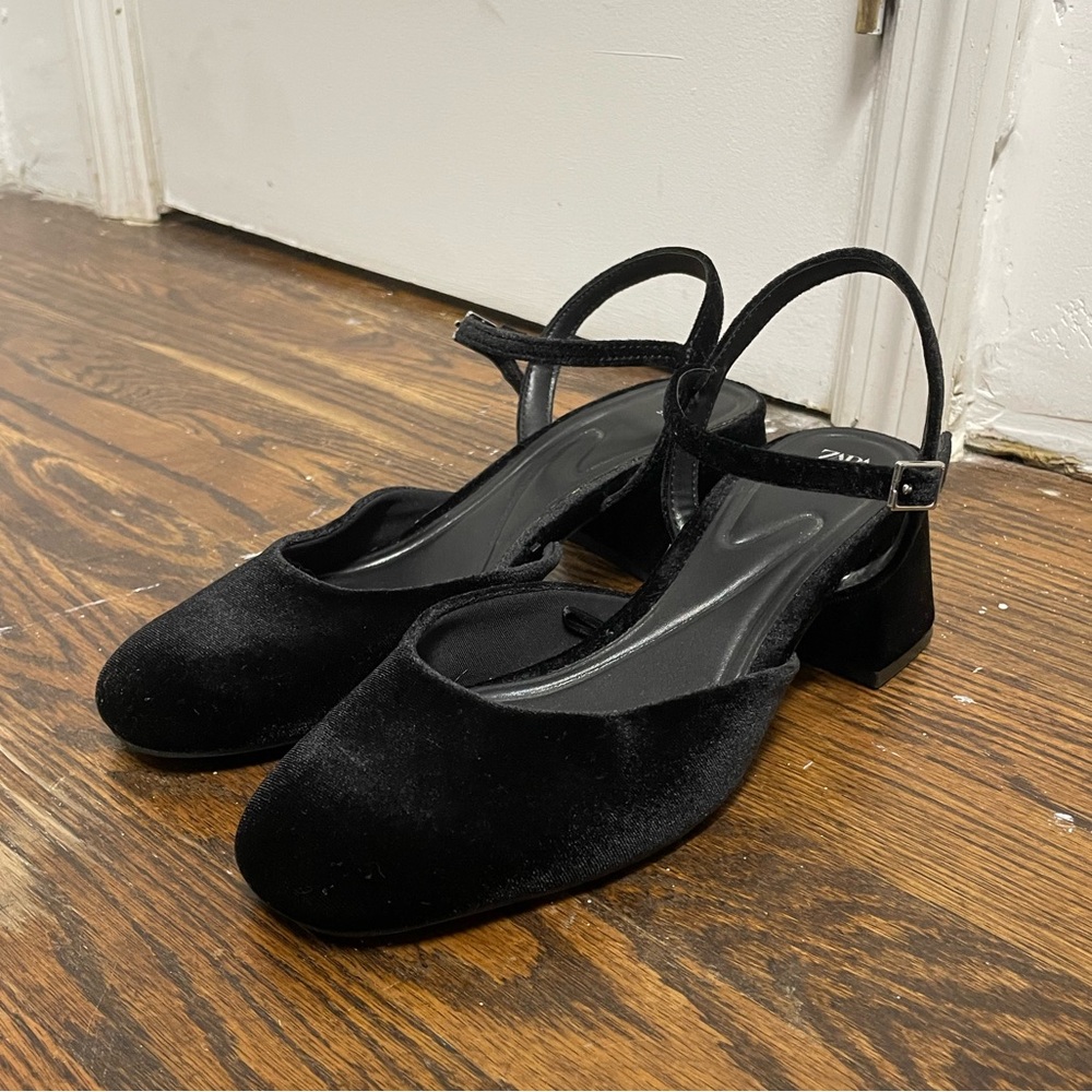 Black Velvet Slingback Block Heel Pumps